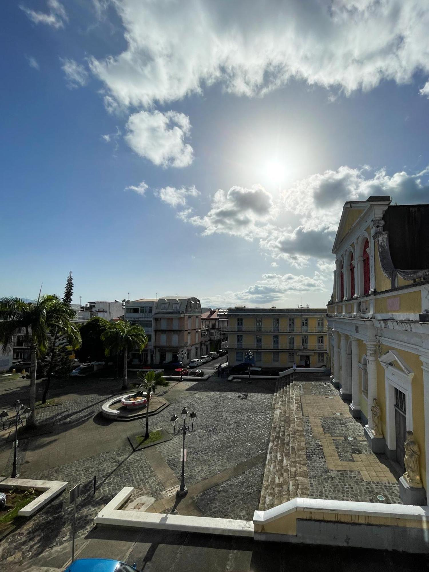 Grand Sejour Lumineux Avec Balcon & Vue Cathedrale Apartment Pointe-a-Pitre  Exterior photo